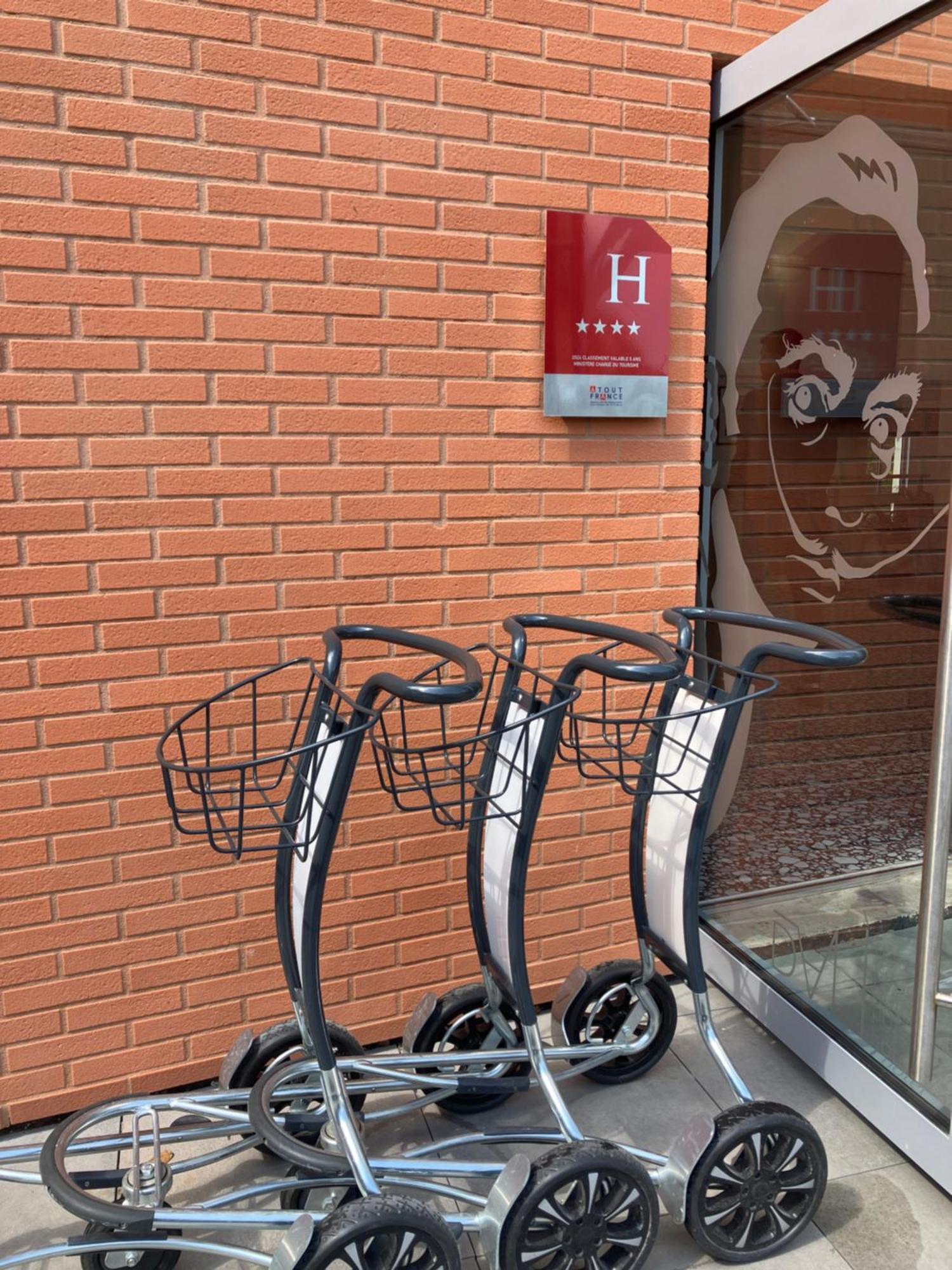 Dali Hotel Montauban Zewnętrze zdjęcie